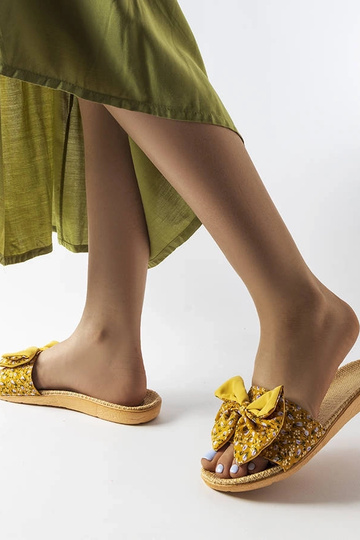 Gelbe Pantoffeln mit Schleife, „Tachel" 2