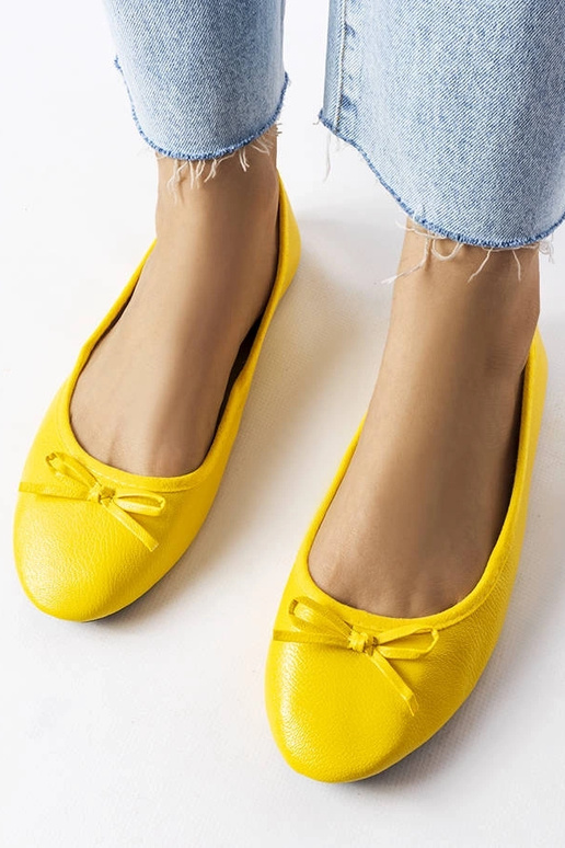 Gelbe Ballerinas mit Schleife,...