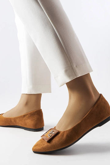 Brune balletlejligheder... 2