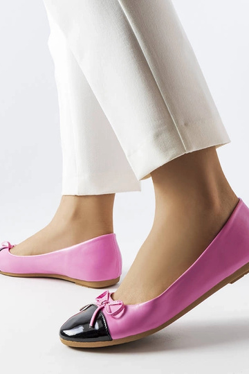 Despins – Rosa Ballerinas mit Lack-Spitze 2