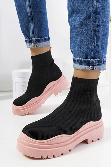 Zwarte hoge sportieve schoenen, "Marks"