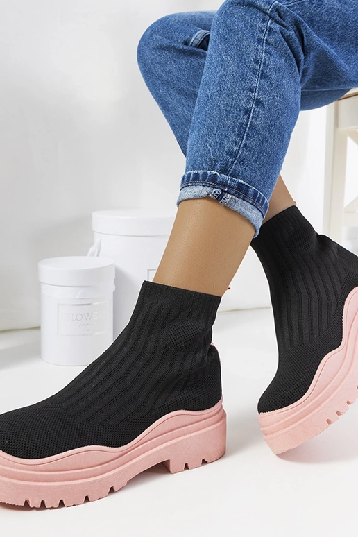 Zwarte hoge sportieve schoenen, "Marks"