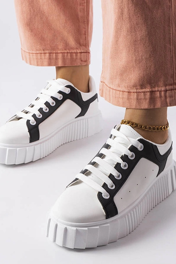 Baskets blanches sur plateforme Gosselin