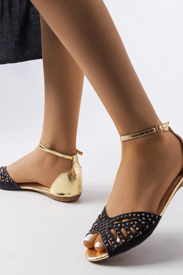 Sorte gennembrudte sandaler... 2