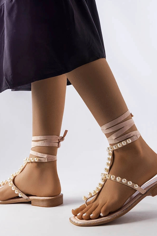 Beige Sandalen mit Perlen Graystone