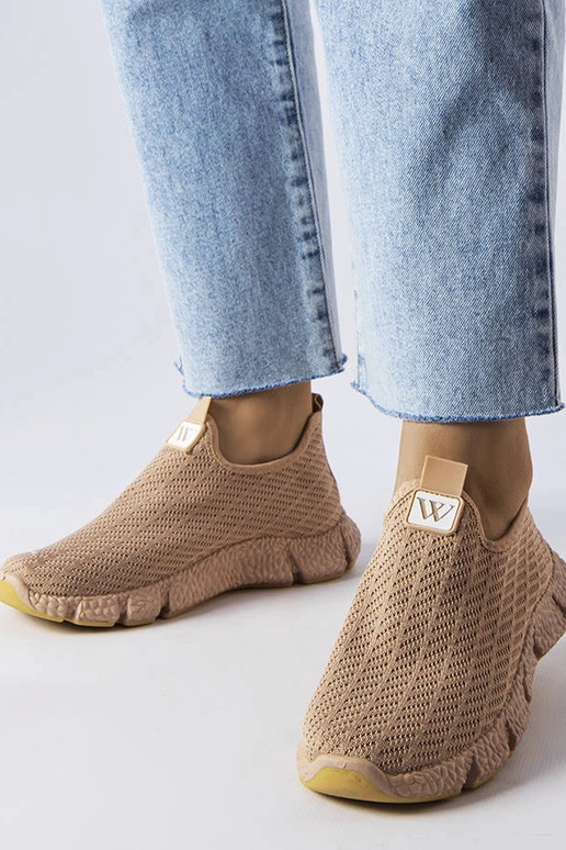 Yellville beige slip-on sneakers