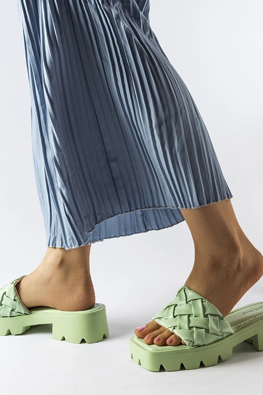 Lora grønne flip-flops med traktorsåler Lora grønne flip-flops med traktorsåler