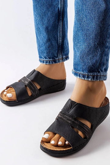 Schwarze leichte Flip-Flops mit Keilabsatz Oliwia 2