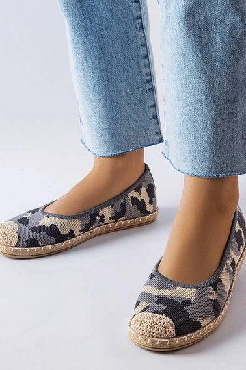 Espadrilles à enfiler...