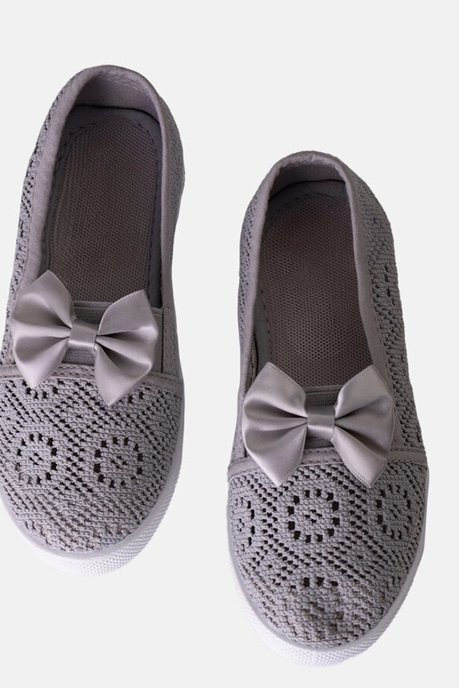 Graue durchbrochene Ballerinas für...