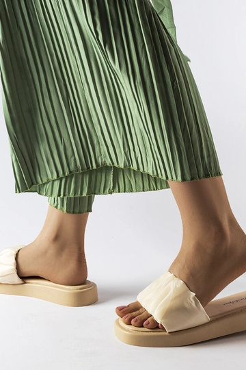 Beige Pantoletten mit... 2