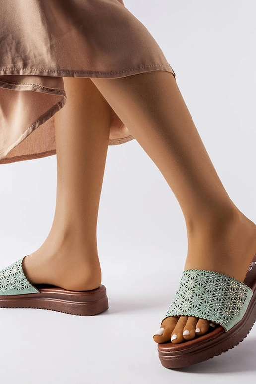 Grønne gennembrudte klipklapper med...