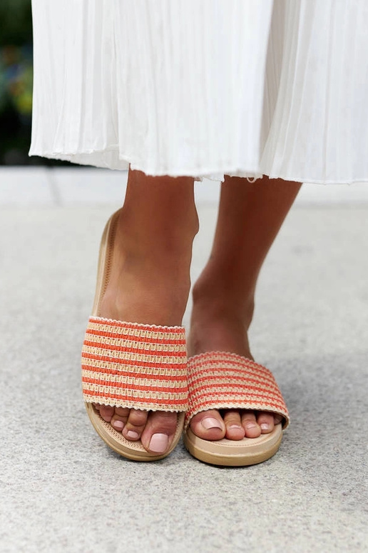 Capovalle – Geflochtene Flip-Flops in... Capovalle – Geflochtene Flip-Flops in...