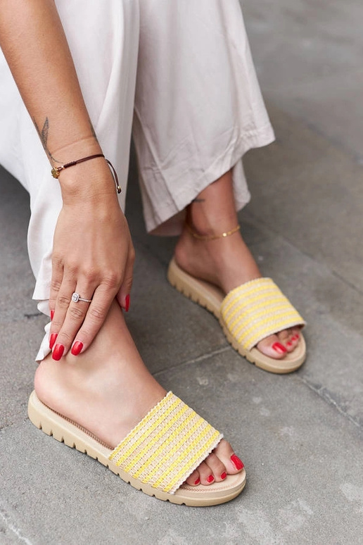 Capovalle – Geflochtene Flip-Flops in... Capovalle – Geflochtene Flip-Flops in...