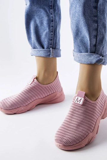 Chaussures de sport roses...