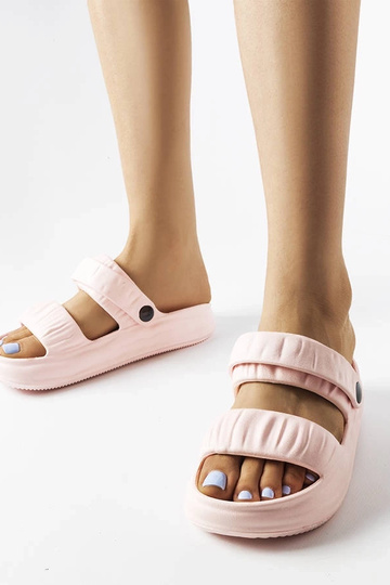 Griffin Pink Foam flip-flops