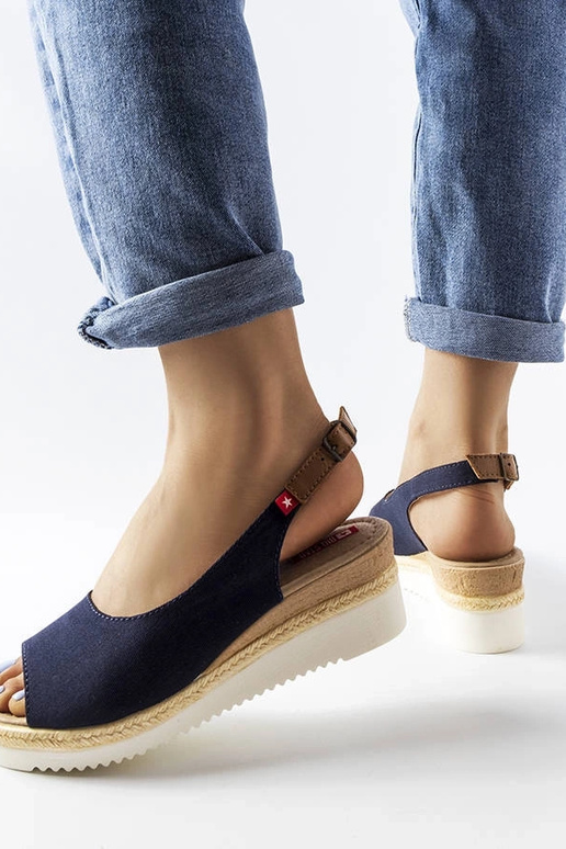 Sandales bleu marine sur plateforme,...