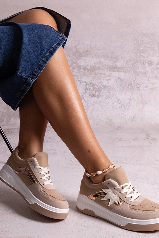Beige sneakers med spejlindsats Kollins