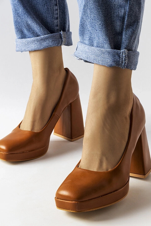 Braune Mailly Pumps mit hohem Absatz Braune Mailly Pumps mit hohem Absatz