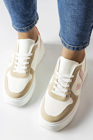 Baskets blanches avec insert rose, « Plouffe »