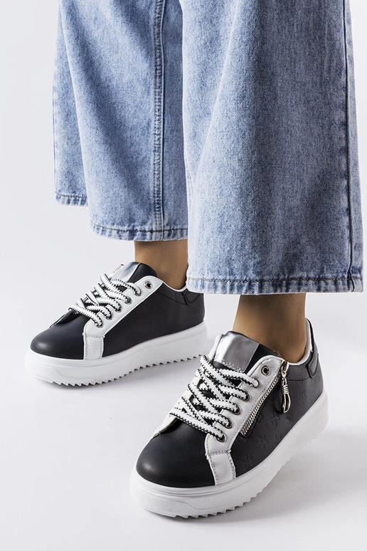 Baskets à lacets noires pour femmes...