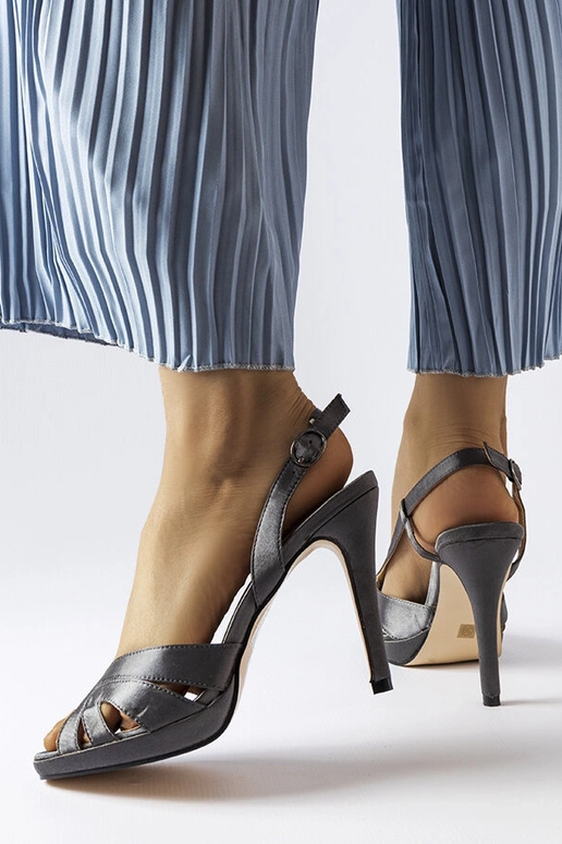 Alpakagraue High Heel Sandalen