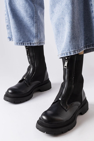 Bottines chaussettes noires...