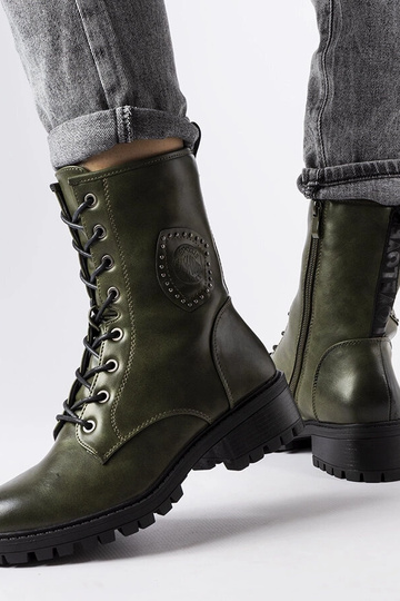 Bottes de trekking vertes...