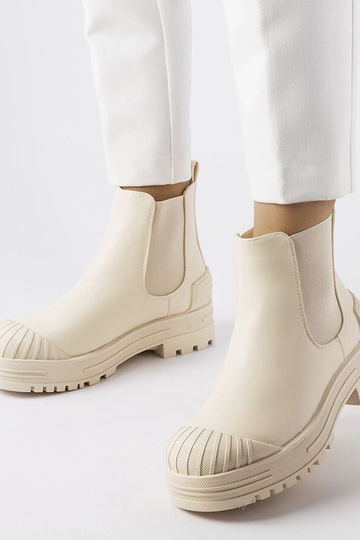 Bottines beiges avec...