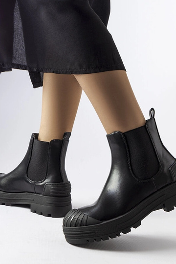 Bottes de travail noires... 2