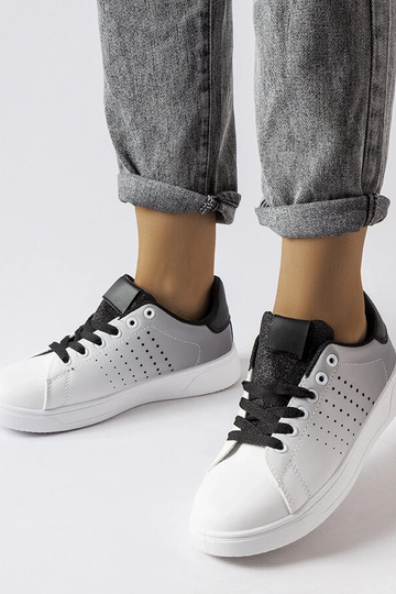 Sportieve schoenen met...