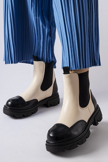 Schlupfstiefel „Albany“ in Schwarz und Beige