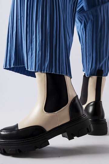 Albany sorte og beige... 2