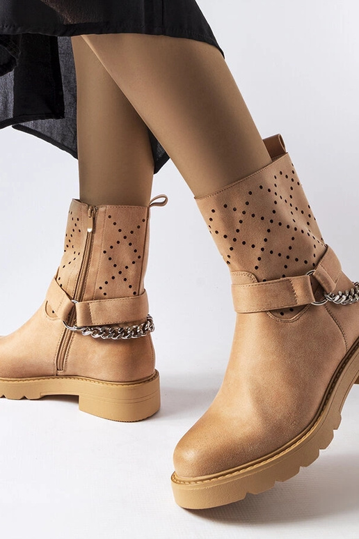 Beige durchbrochene Stiefeletten mit... Beige durchbrochene Stiefeletten mit...