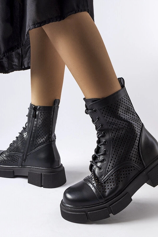 Bottines noires ajourées Corpus