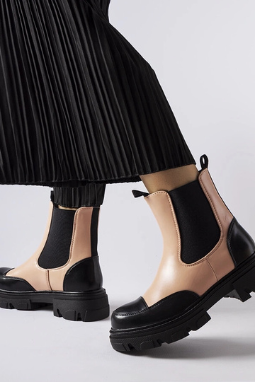 Zwart-roze instappers,...