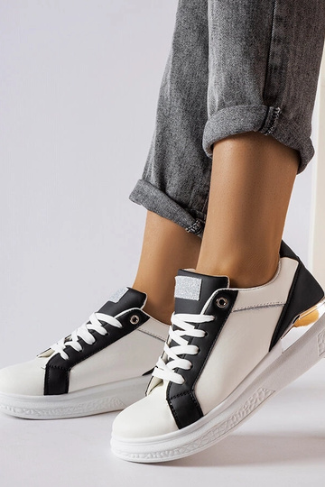 Schwarz-weiße Palais-Schuhe... 2