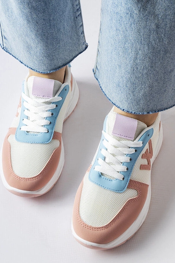 Baskets sportives...