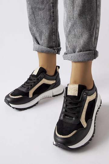 Sorte sneakers med...