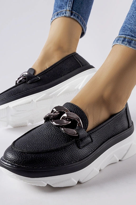 Schwarze Mokassins mit Kette, „Vinceza"