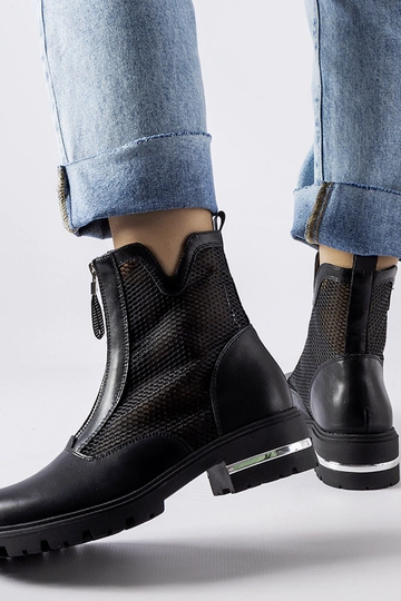 Bottines ajourées noires... 2