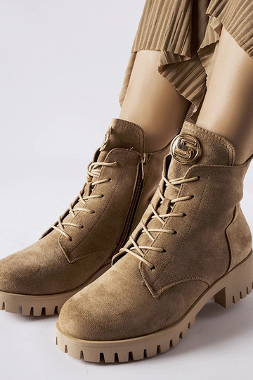 Bottes isolées en daim artificiel couleur sable Noha 2