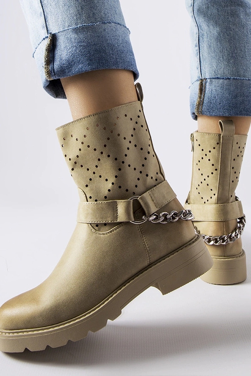 Bottines vertes ajourées avec chaîne...