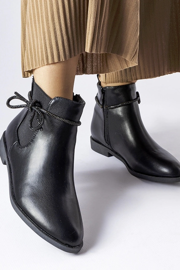 Bottines classiques noires...