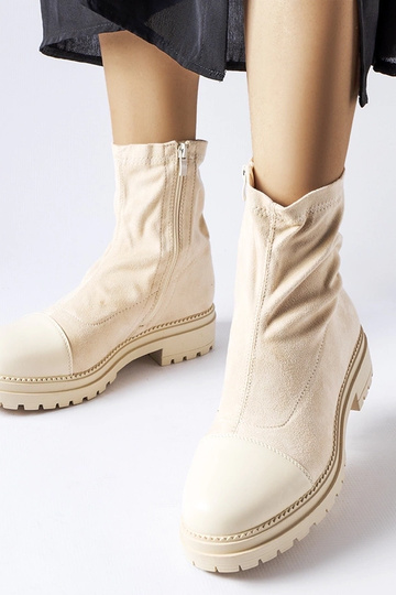 Sandkleurige sokken schoenen van kunstsuede Cigliano