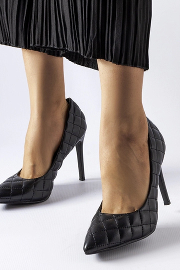 Schwarze gesteppte Pumps...