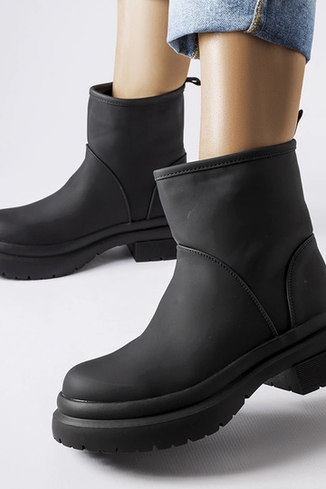 Bottes isolées en... 2