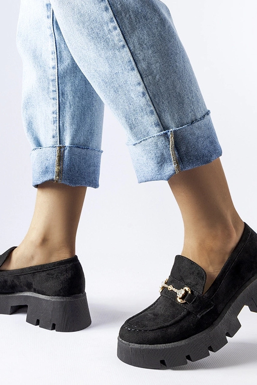 Schwarze Loafer mit Schnalle und... Schwarze Loafer mit Schnalle und...