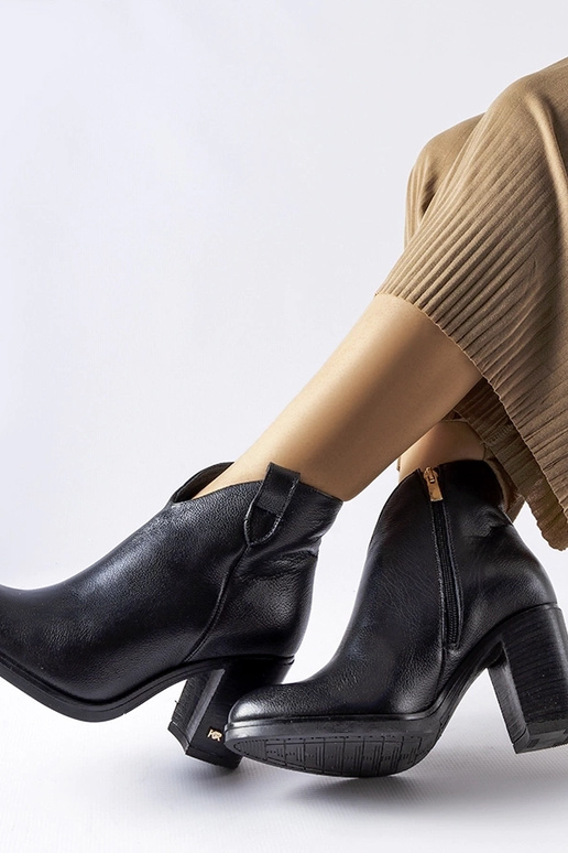 Bottines d'hiver noires en cuir, Karino