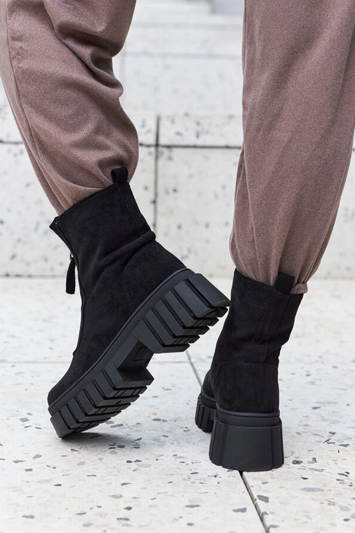 Schwarze isolierte Damenstiefeletten...